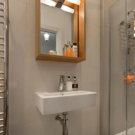 1 Bed In Oc-lcc52 * Spark Bridge