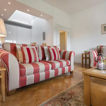 1 Bed In Lcc52 *